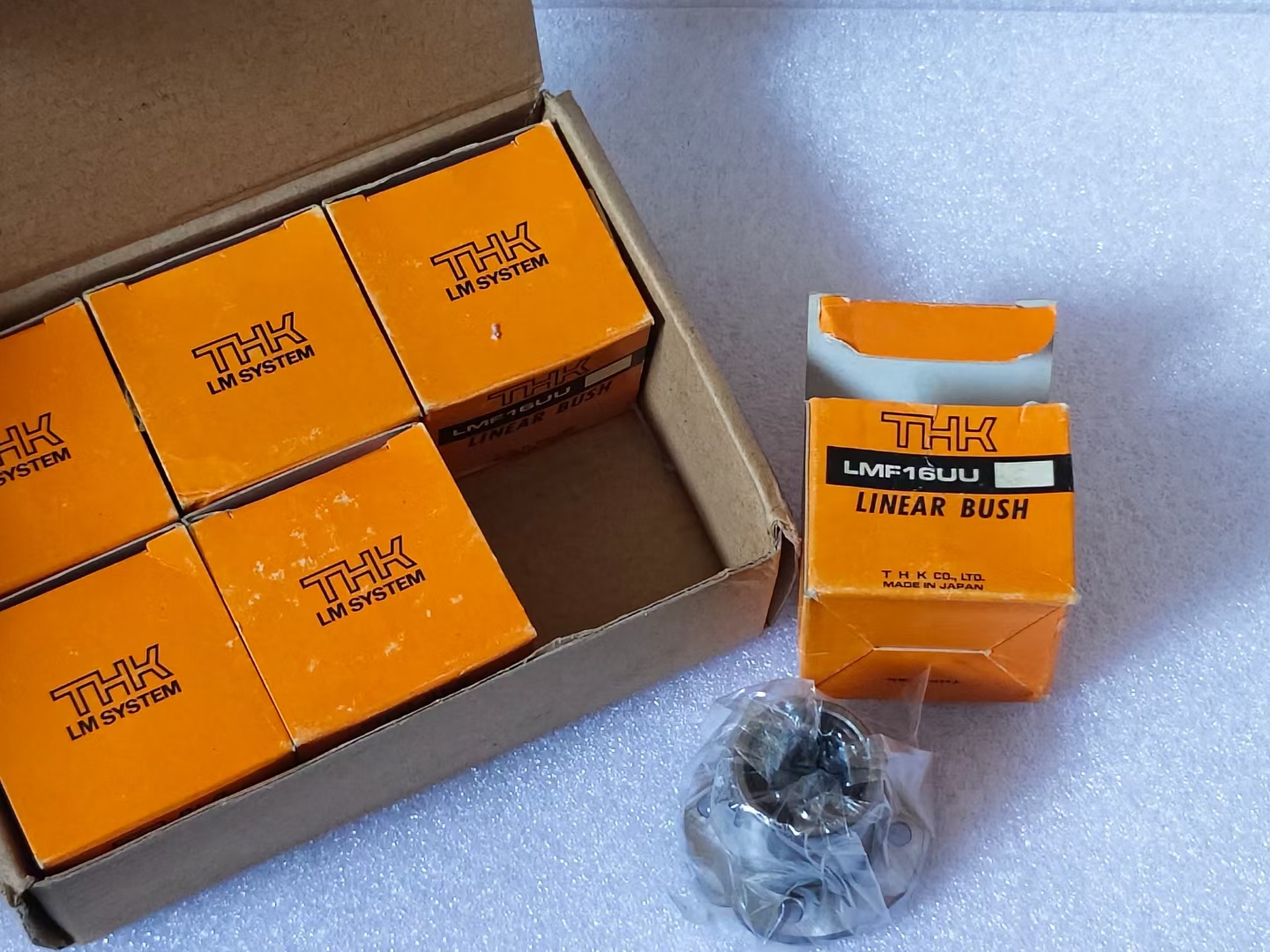 THK  LMF16UU