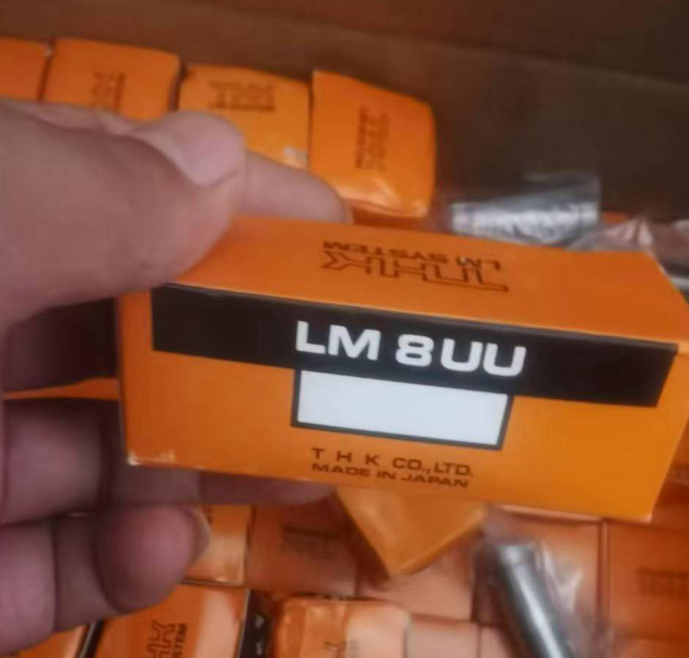 THK  LM8UU