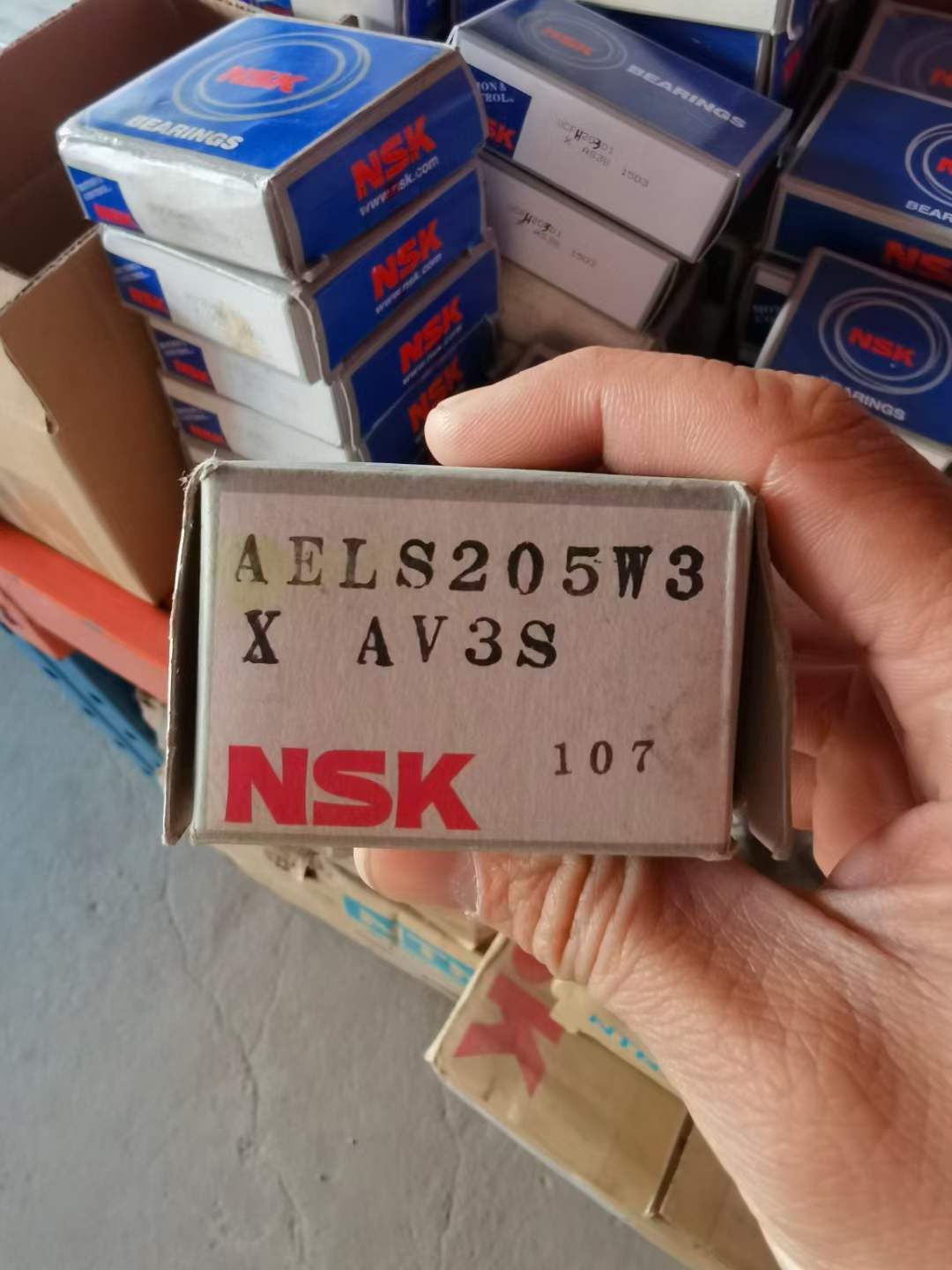 NSK AELS205W3