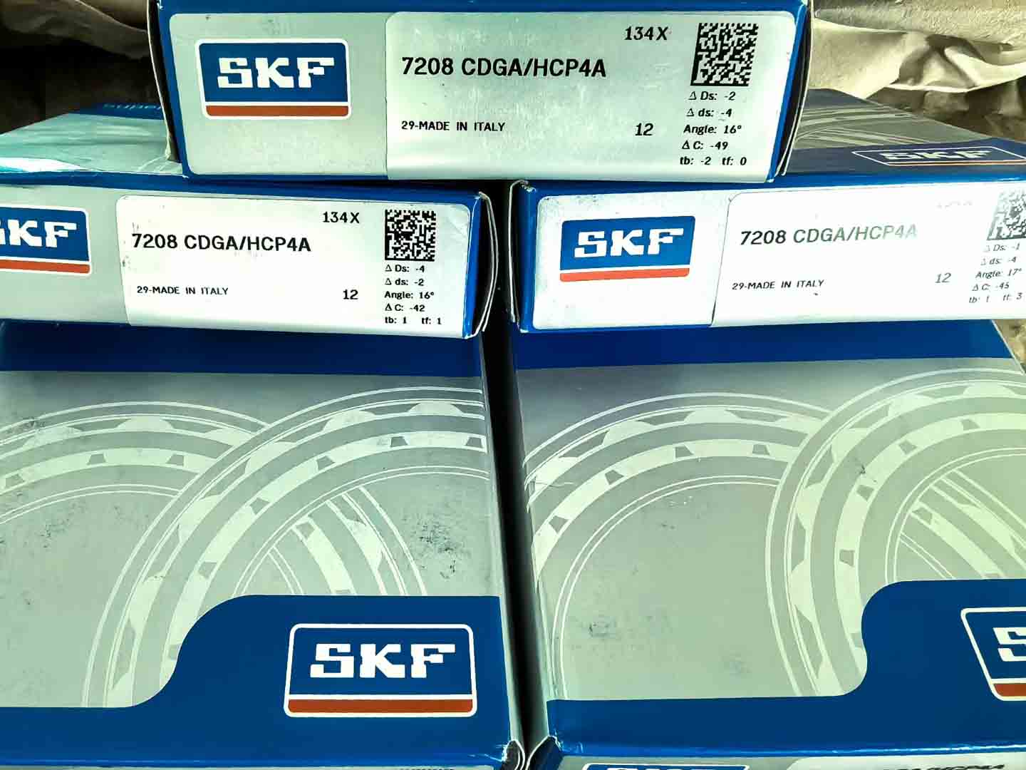 SKF  7208CDGA/HCP4A